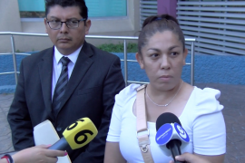 Desde Reynosa, Ileana Moreno, mamá de César, llegó al Palacio de Justicia de Monterrey para interponer la denuncia para que se investigue lo ocurrido