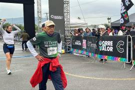 Roberto Cervantes, de 80 años, concluyó el 21K Monclova conforme al reporte de su participación.