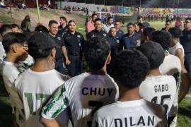 Jóvenes de seis colonias del oriente de Saltillo participarán este jueves en el torneo “Calle por Cancha”.