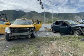 El impacto entre el Volkswagen Pointer y el taxi ocurrió en el cruce de Mirasierra y Arco Vial.