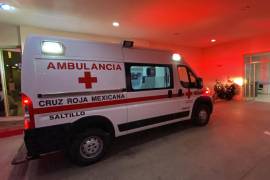 Personal de urgencias ingresó al afectado al Hospital General para tratar su fractura expuesta.