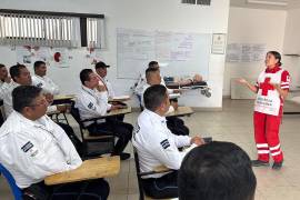 Agentes de Tránsito participaron en la primera sesión de capacitación en primeros auxilios.