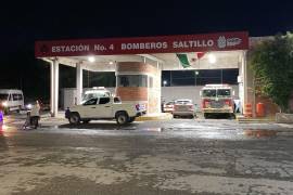 Paramédicos de la Estación 4 de Bomberos confirmaron el fallecimiento de la menor tras intentar brindarle atención de emergencia.