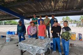 Los exobreros consideran que permitir el retiro del montacargas sentaría un precedente para otros acreedores.