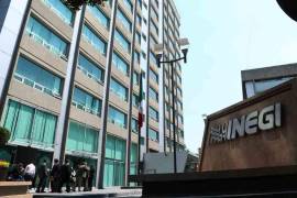 El Inegi informó que mientras la clase media gana el doble que la baja, sus percepciones siguen siendo casi ocho veces menores a las de la élite. FOTO: