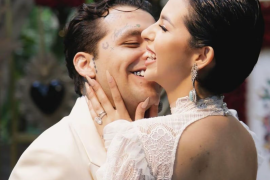 La reciente boda de Christian Nodal y Ángela Aguilar ha dado mucho de qué hablar, y según la psicóloga Rut Lovera, podría tratarse de un caso de “love bombing”.