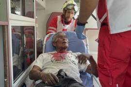 El hombre fue localizado lesionado sobre la vía pública en la colonia Avícola.