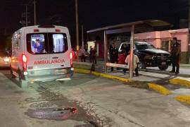 María, pareja de la víctima, sufrió la amputación traumática de tres dedos al intentar detener la agresión.