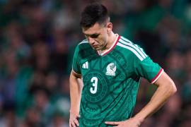 César Montes salió lesionado con el Lokomotiv Moscú y encendió las alarmas de la Selección Mexicana rumbo al Mundial 2026.