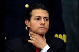 Enrique Peña Nieto podría regresar a México y la Fiscalía General de la República lo ordena. Investigaciones en su contra continúan, según informó AMLO.