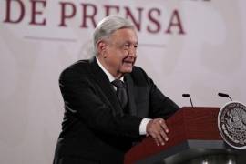 López Obrador también cuestionó los altos sueldos que tienen los ministros.