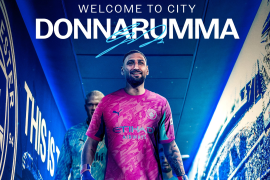 Gianluigi Donnarumma fue presentado como nuevo portero del Manchester City.