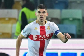 La Roma aprovechó un primer tiempo efectivo para vencer 3-1 al Genoa en la Jornada 17 de la Serie A.