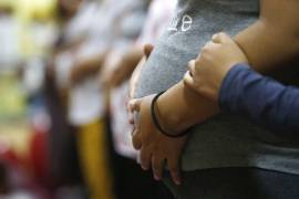 Violación. En Coahuila se dan casos en que el padre triplica la edad de la adolescente embarazada.
