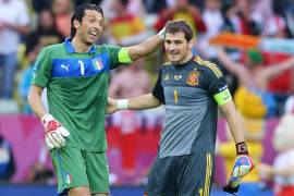 Rodolfo Cota más caro que Buffon y Casillas