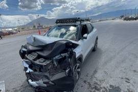 Paramédicos trasladaron al herido a una clínica particular.