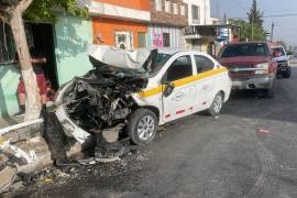 El propietario de la camioneta se fue al llegar a un convenio con el taxista