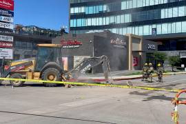 personal de bomberos, vigiló la situación para prevenir una posible combustión.