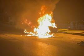 El accidente ocurrió cerca de Home Depot en el bulevar Nazario Ortiz Garza, donde las autoridades cerraron el acceso.