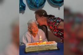 Internet y TikTok están de luto, luego que se confirmó el fallecimiento de la adulta mayor que se convirtió en todo un fenómeno, al ser reconocida por el popular meme de “Apaga la vela”.