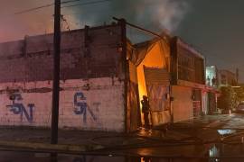 Incendio en tarimera provoca la evacuación de 45 personas en NL