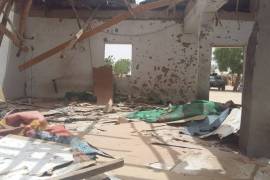 Dos mujeres suicidas matan a 24 en mezquita en Nigeria