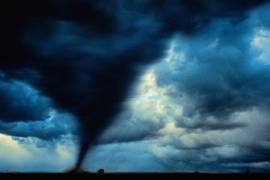 Medios locales informaron sobre un ‘tornado’ o ‘torbellino’ en la provincia Gessate, donde causó caídas de árboles. Videos que documentaron el fenómeno natural comenzaron a circular en redes sociales.