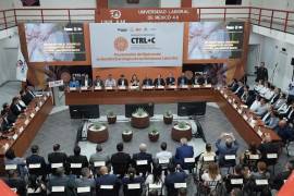 Representantes de los sectores laboral, empresarial y gubernamental participaron en la sesión realizada en las instalaciones de la UNILAM.