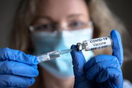 Vacunas como la Moderna, Pfizer y AstraZeneca no detienen a Ómicron, señala estudio