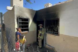 La vivienda afectada por el incendio era habitada por Deyanira Guadalupe, quien, de acuerdo con la información recabada por las autoridades, contaba con medidas de protección vigentes.