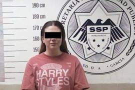 Una joven de 23 años fue detenida por presunto robo en una tienda de Fashion Drive, en San Pedro, mientras vestía una playera de Harry Styles.