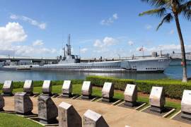 Primer ministro de Japón anuncia visita histórica a la base de Pearl Harbor; Casa Blanca contesta
