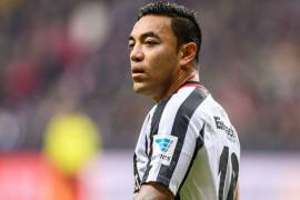 Marco Fabián 'prende su veladora' para jugar contra el Borussia Dortmund