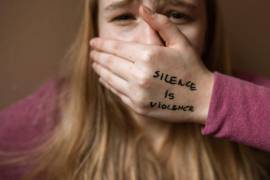 Fundación Naná y Mexicanos Primero presentaron un “botiquín de apoyo” y materiales educativos para identificar y prevenir violencia en noviazgos adolescentes.