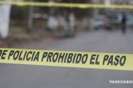 Detectives de la Agencia de Investigación Criminal acordonaron el área y trabajaron en la recolección de evidencia en la escena del accidente.