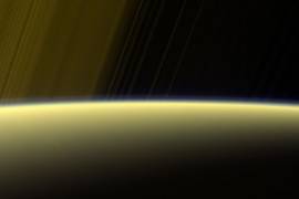 La sonda Cassini se aproxima a la atmósfera de Saturno