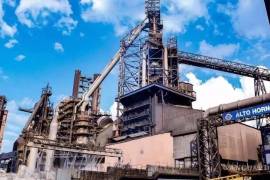 Aún sin estar en funcionamiento, Altos Hornos de México eroga millonarias cantidades en nómina y otros servicios,