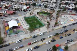 Entre la IP y el Municipio de Saltillo invirtieron 3.4 millones de pesos para el rescate de la plaza pública de la colonia Saltillo 2000.