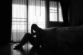 La prevención requiere espacios de diálogo y apoyo, donde las personas puedan expresar sus problemas de salud mental y buscar ayuda sin sentirse juzgadas.