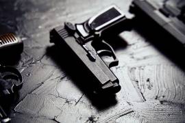 El embajador Ronald Johnson informó que EU ha decomisado casi 50 mil armas y realizado más de 10 mil arrestos por tráfico ilegal.