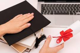 Al menos existen 20 casos de alumnos que señalan haber recibido un certificado sin validez tras cursar la preparatoria abierta.