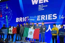 Estudiantes de Conalep triunfan en concurso de robótica en China