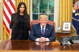 Kim Kardashian revela que estaba desnuda cuando la llamó Donald Trump