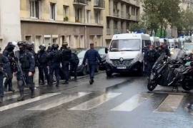 Reportan cuatro heridos en un ataque con cuchillo en París, cerca de Charlie Hebdó