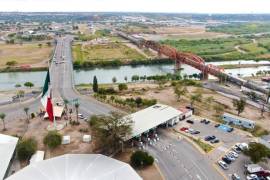 Agentes de Aduanas de EU decomisaron 124 mil dólares que pretendían cruzar a Piedras Negras, Coahuila.