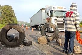 Los inconformes afirman que el Gobierno federal les quiere dar por metro cuadrado precios raquíticos, pero ni los mismos comuneros saben cuánto valen sus tierras.