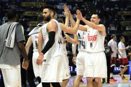 Real Madrid gana 86-82 a Baskonia y es segundo en el básquet español