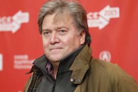 “George W. Bush no tiene ni idea de lo que dice, como cuando era presidente”: Steve Bannon