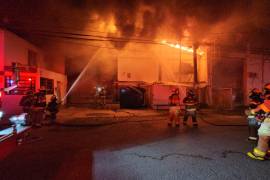 Arde empresa de café en Monterrey, Nuevo León
