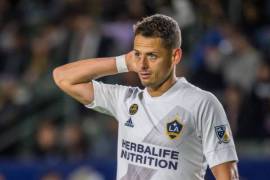 Tunden al 'Chicharito' por querer descansar al término de la temporada